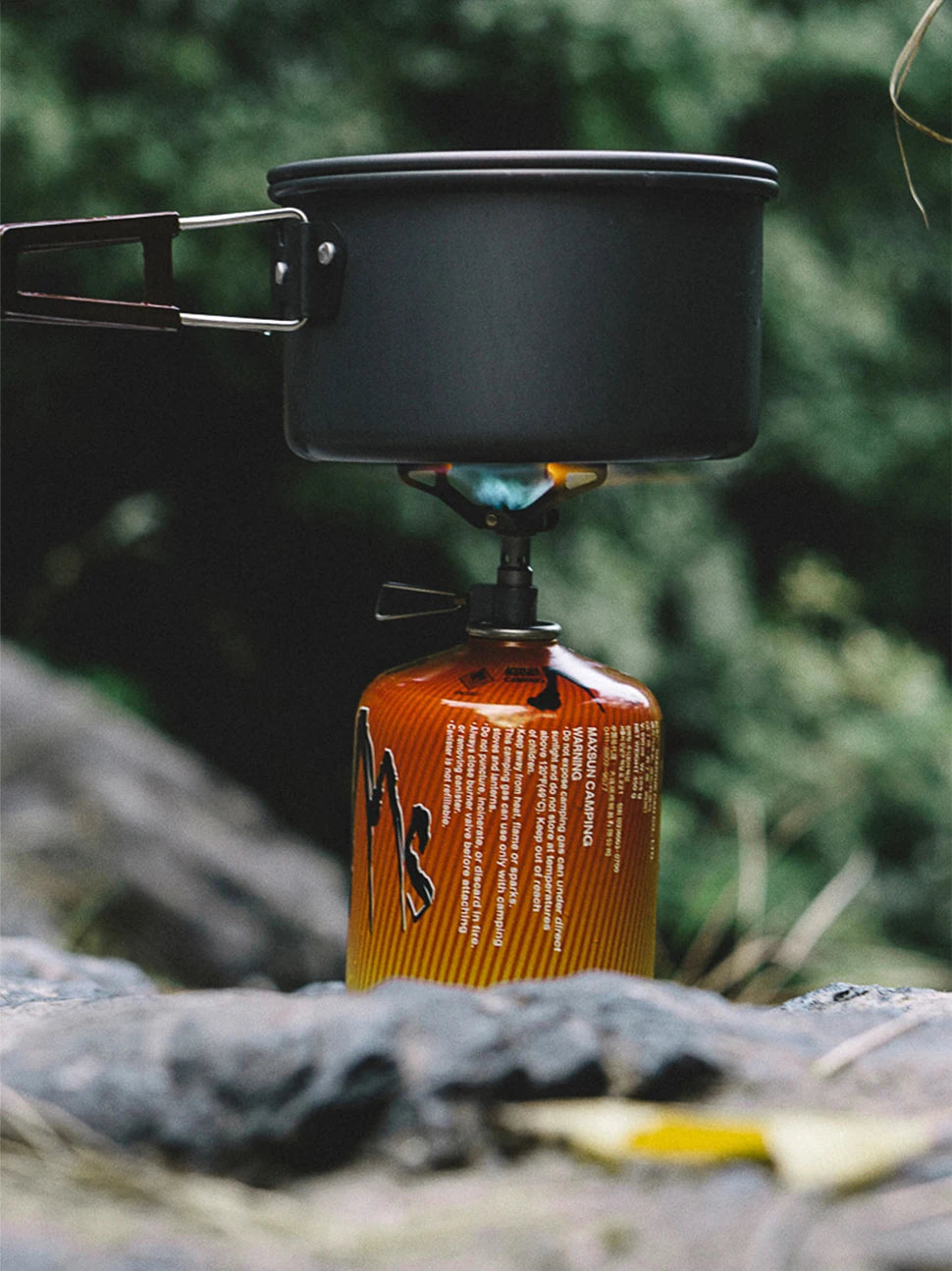 BRS Outdoor Gas Stove Mini Titanium Camping Gas Burner 25g Ultralight Stove Survival Furnace Pocket Picnic Gas Cooker BRS-3000T