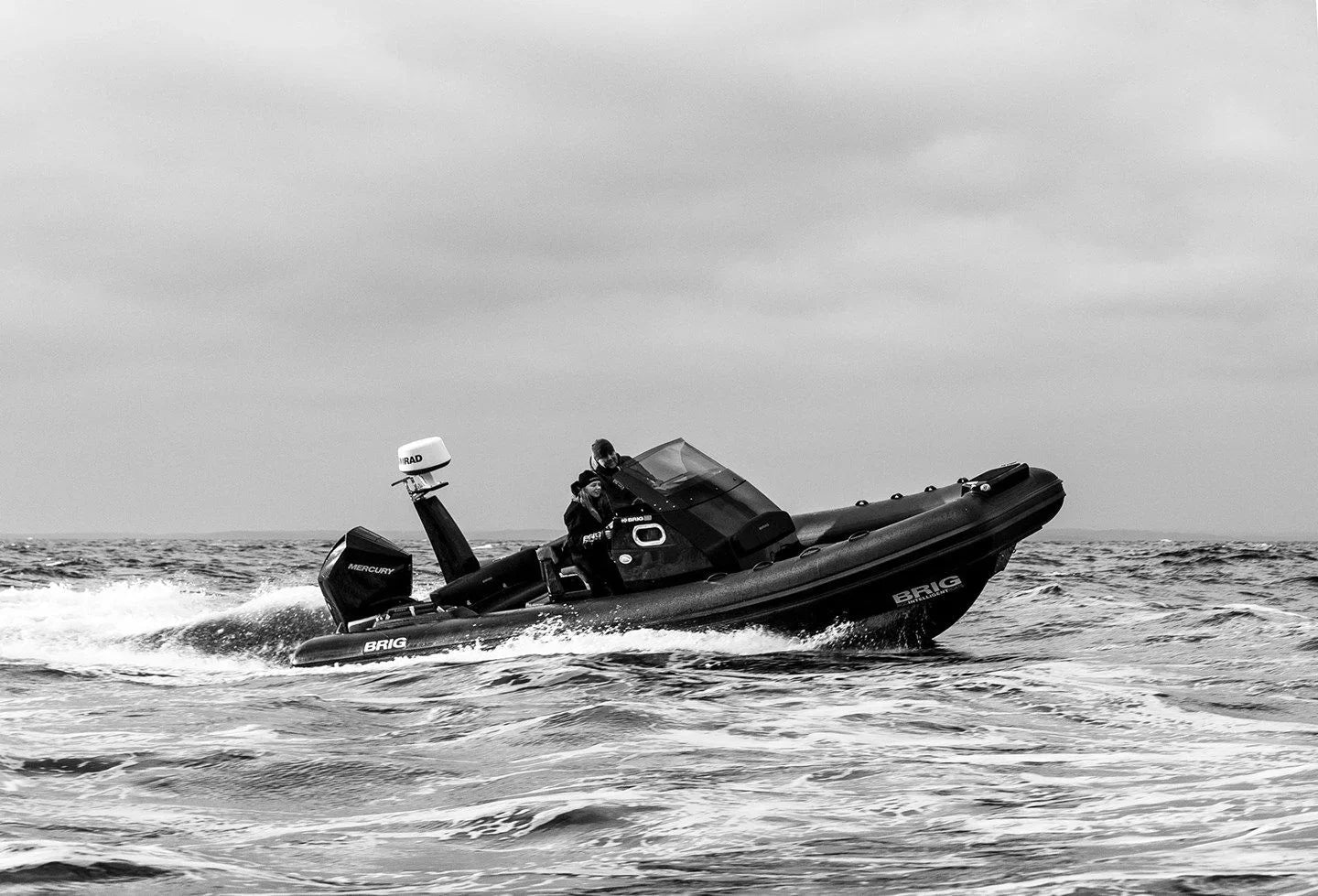 Scanstrut APT | 150 | 01 APT | 150 | 01 APT | 150 | 01 Aft | 4Boats