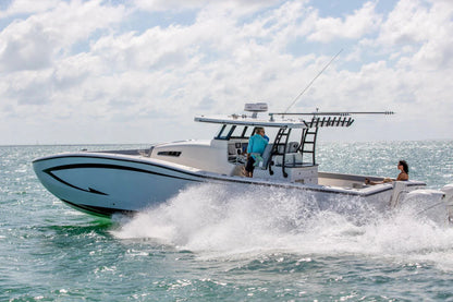 Scanstrut APT | 150 | 01 APT | 150 | 01 APT | 150 | 01 Aft | 4Boats