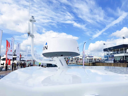 Scanstrut APT | 150 | 01 APT | 150 | 01 APT | 150 | 01 Aft | 4Boats