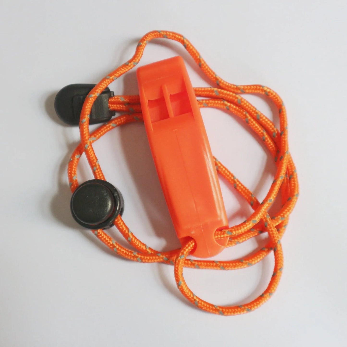 Outdoor Dual Audio Emergency Survival Whistle High Pitched Emergency Whistle for Camping Hiking Climbing EDC Sports Refere