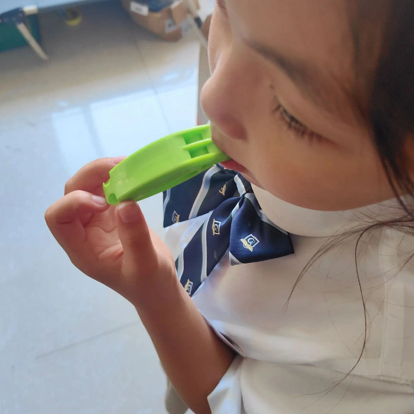 Outdoor Dual Audio Emergency Survival Whistle High Pitched Emergency Whistle for Camping Hiking Climbing EDC Sports Refere