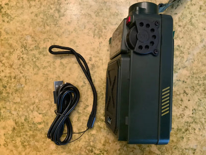 R11 Solar Hand Generator Radio Card Speaker Outdoor Emergency Disaster Prevention Survival Equipment with SOS Alarm Flashlight