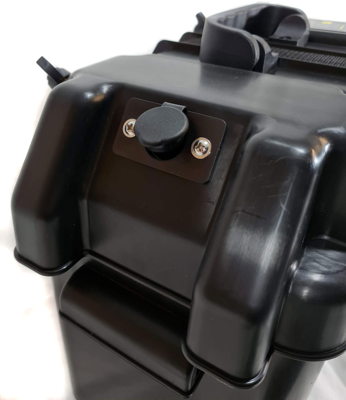 Bison Battery Box USB Plus